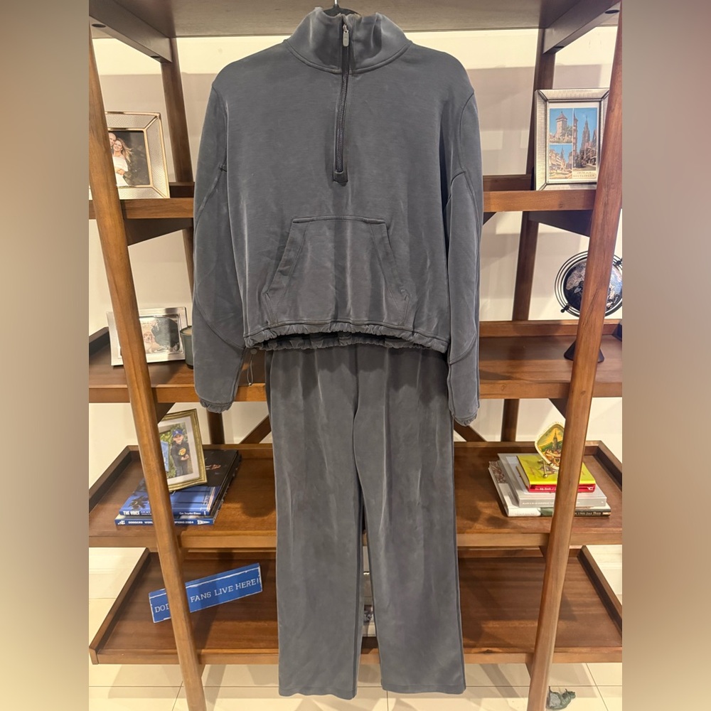 lululemon athletica Women's Slate Gray Half-Zip Sweatshirt & Pants Set